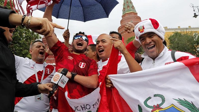 Hincha peruano engordó 25 kilos para obtener entradas para discapacitados en el Mundial