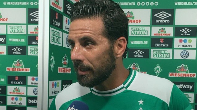 Werder Bremen presentó a la "joven promesa" Claudio Pizarro