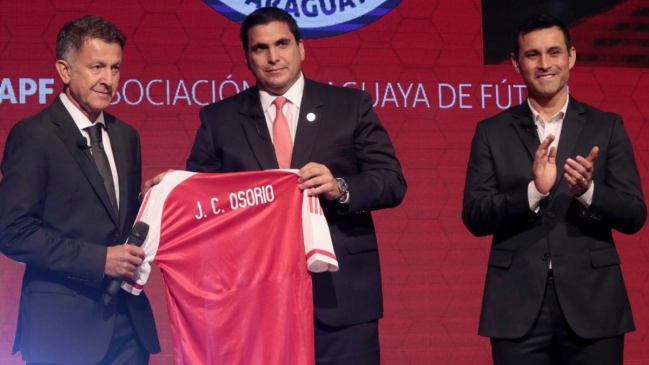 Juan Carlos Osorio fue presentado en Paraguay y Justo Villar asumió como director deportivo