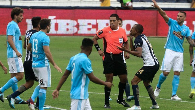 Clásico entre Sporting Cristal de Salas y Alianza de Lima se suspendió por incidentes fuera del estadio