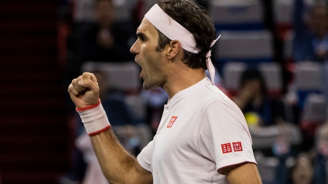 Federer despachó a Nishikori y jugará con Borna Coric en semifinales del Masters de Shanghai