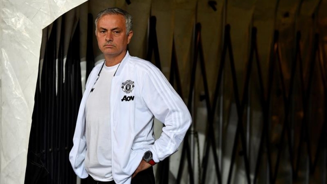 Mourinho fue acusado de conducta inadecuada por la FA y arriesga perderse partido con Chelsea
