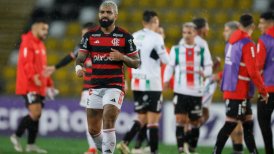 Hinchas recibieron con insultos a jugadores de Flamengo en su regreso a Río