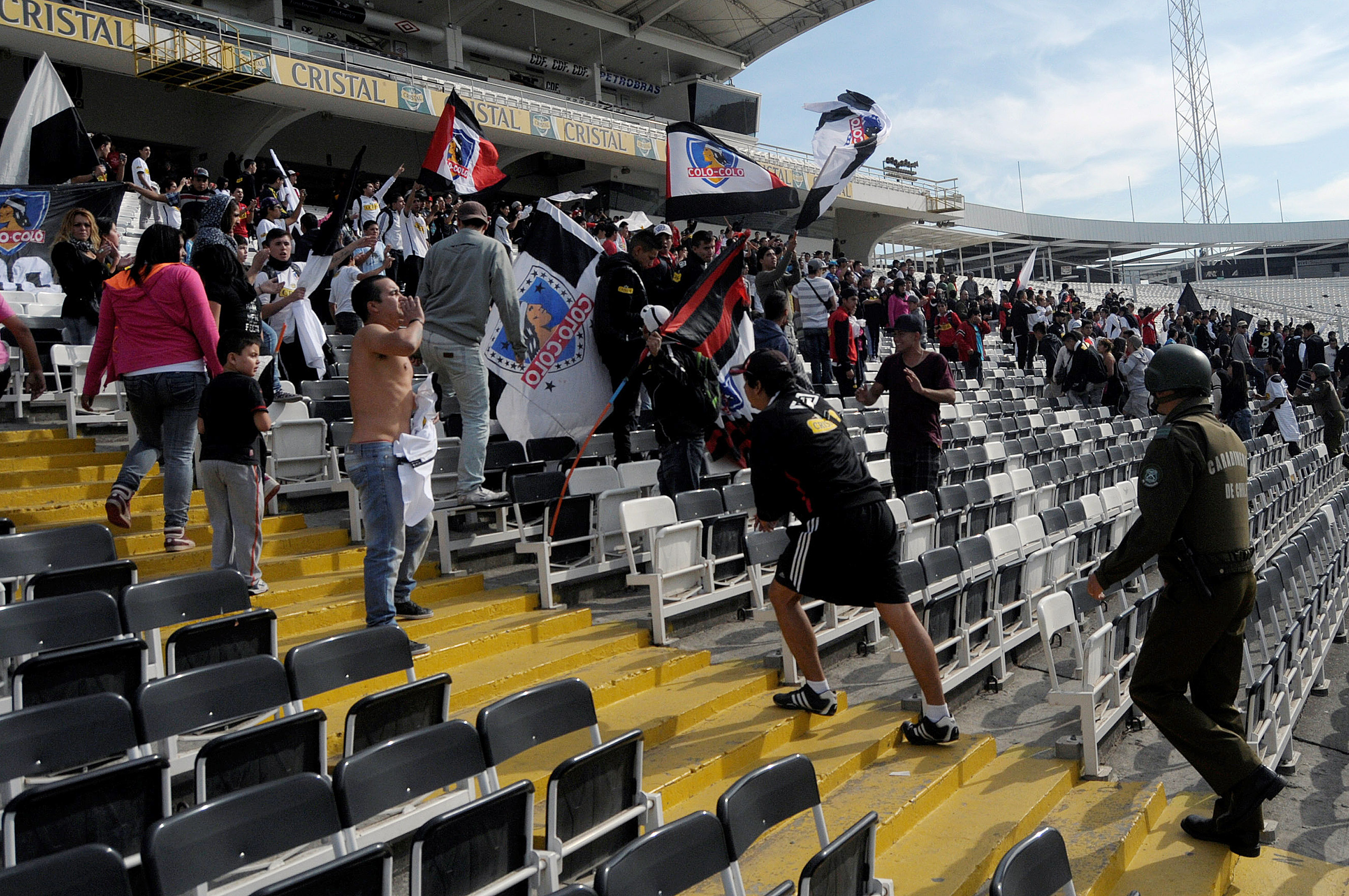 Integrante de la Garra Blanca fue asesinado a tiros en Macul