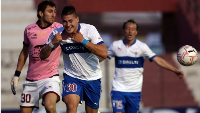 U. Católica goleó a Magallanes y avanzó en Copa Chile