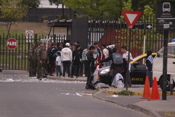 A Colo Colo lo apoyaron sus hinchas con el “arengazo”