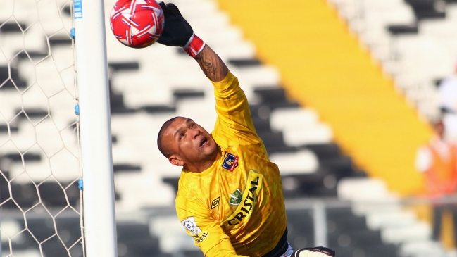 Renny Vega volverá a ser titular en Colo Colo ante Antofagasta