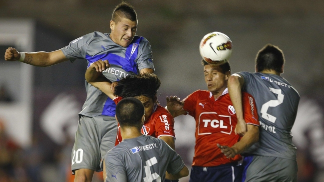 U. Católica logró un valioso empate en su visita a Independiente por la Sudamericana