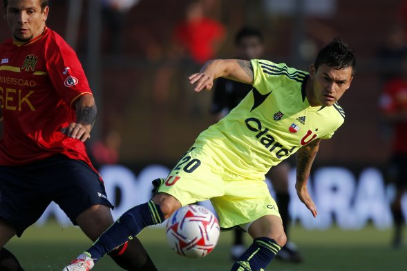 Mira la camiseta amarilla que estrenó U. de Chile en los play-offs