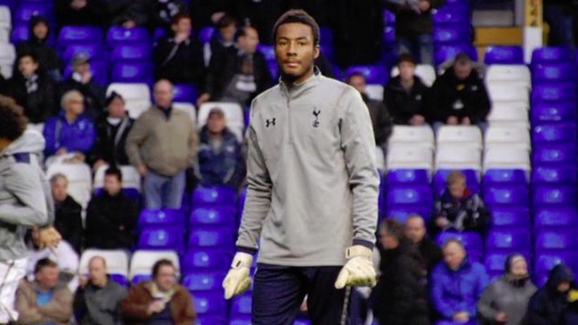 El portero de Tottenham Hotspurs que probará suerte en la sub 20 de Chile