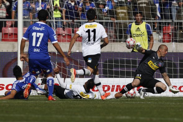 El triunfo de U. de Chile sobre Colo Colo en el Estadio Nacional