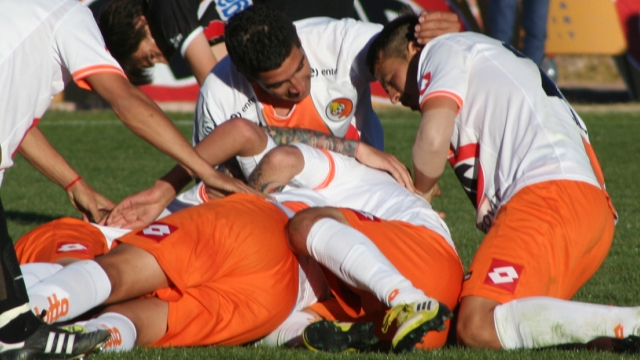 Lucas Parodi puso el 3-0 de Cobresal sobre Curicó Unido por la Promoción