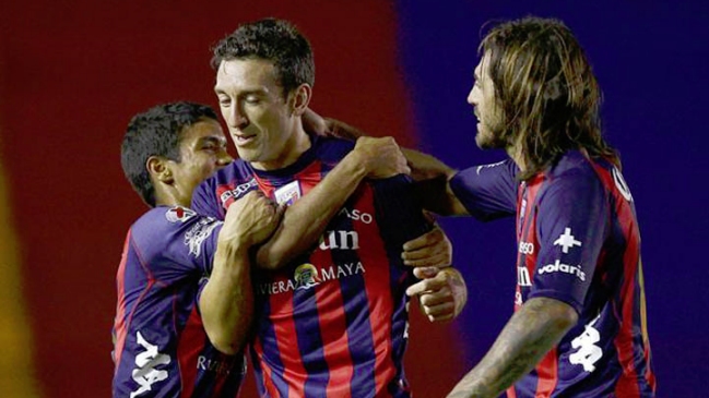 Defensa que agredió a árbitro chileno en 1999 volvió a Peñarol