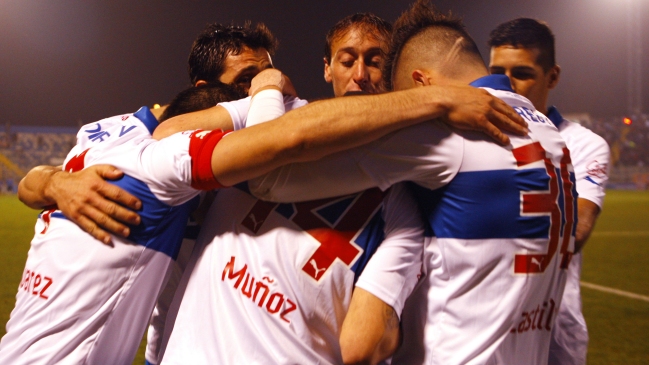 U. Católica goleó a Cobresal y se mantiene como sólido líder del Apertura