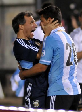 Argentina abrochó su clasificación al Mundial tras aplastar a Paraguay