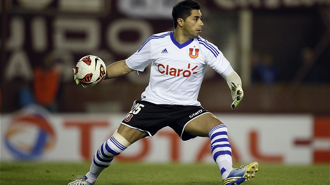 La U arriesga la pérdida de puntos si juega Johnny Herrera