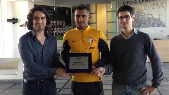 Arturo Vidal fue distinguido como el mejor jugador de la liga italiana en 2013