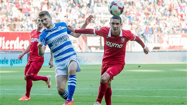 Medio holandés premió a Felipe Gutiérrez como el futbolista del año en la liga local