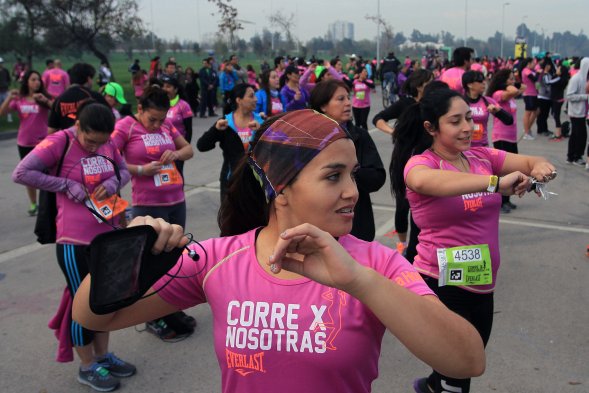 Mujeres corrieron para crear conciencia sobre cáncer cérvico uterino