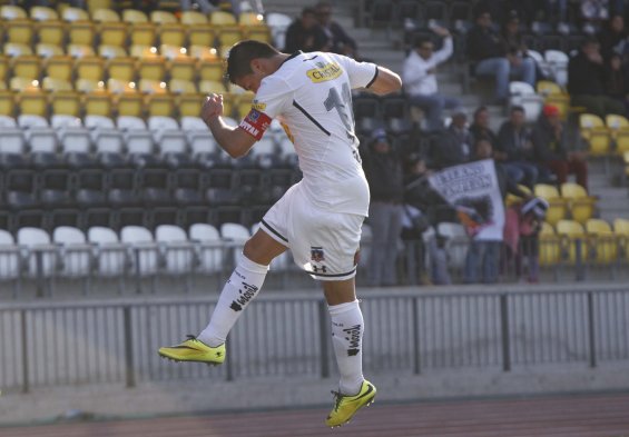 Colo Colo batió a Rangers y celebró su primer triunfo en la Copa Chile