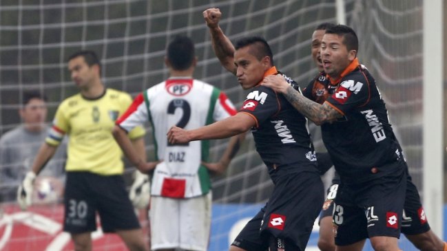 Cobreloa debutó con un triunfo ante un dormido Palestino
