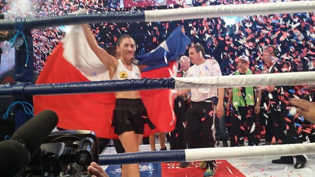 Carolina “Crespita” Rodríguez revalidó su título mundial de la categoría gallo