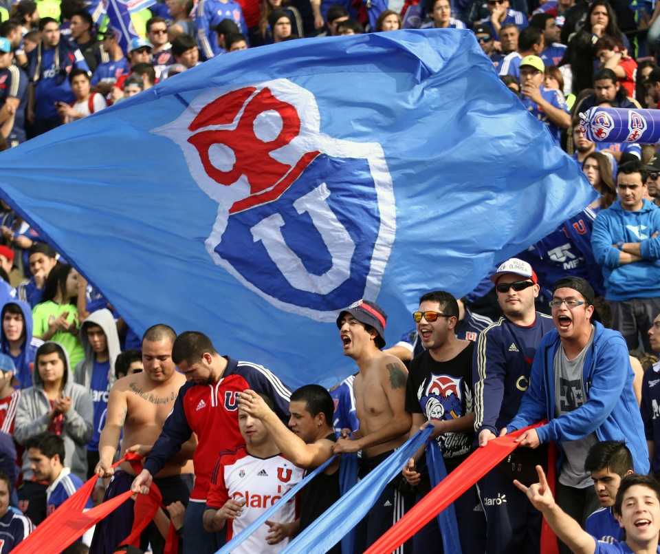 Barra “Los de Abajo” convocó marcha en contra de Azul Azul y Estadio Seguro