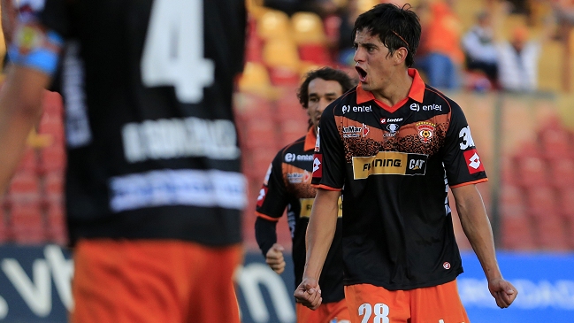 Alvaro López anotó la igualdad transitoria entre Cobreloa y U. Española en accidentada acción