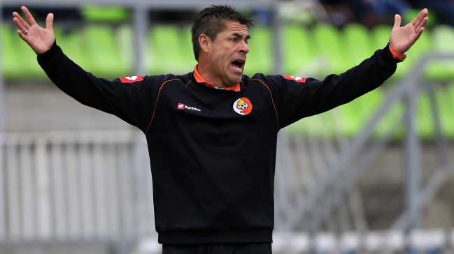 José Cantillana dejó de ser el técnico de Cobresal