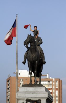 Las celebraciones de los hinchas de U. de Chile en Plaza Italia
