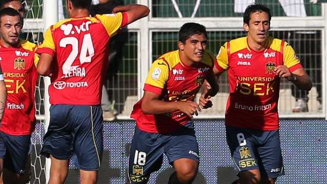 Dagoberto Currimilla abrió la cuenta para Unión Española ante Santiago Wanderers