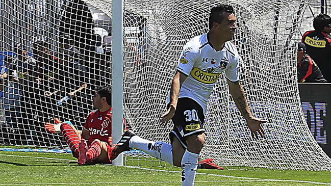 Esteban Paredes: Johnny Herrera nos tiene cansados y aburridos