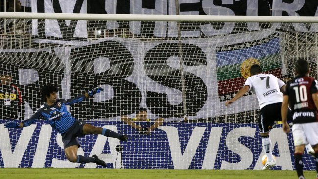 Esteban Paredes cerró el triunfo de Colo Colo ante Atlas por Copa Libertadores