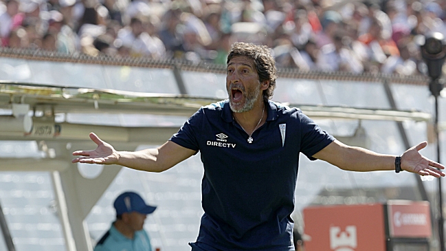 Mario Salas anunció que dosificará para el choque ante Universidad de Concepción
