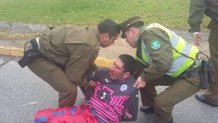 La detención de un hincha que vulneró el cerco de seguridad en “Pinto Durán”