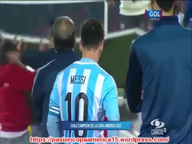 El ofensivo relato de la definición de penales entre Chile y Argentina