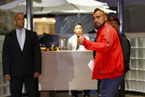 La llegada de la selección chilena a su hotel en Lima