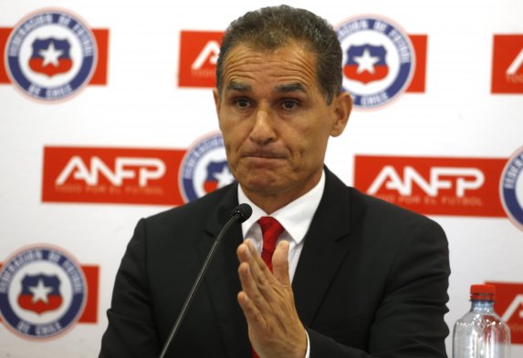 Jaime Baeza fue el vocero de la ANFP tras el Consejo de Presidentes