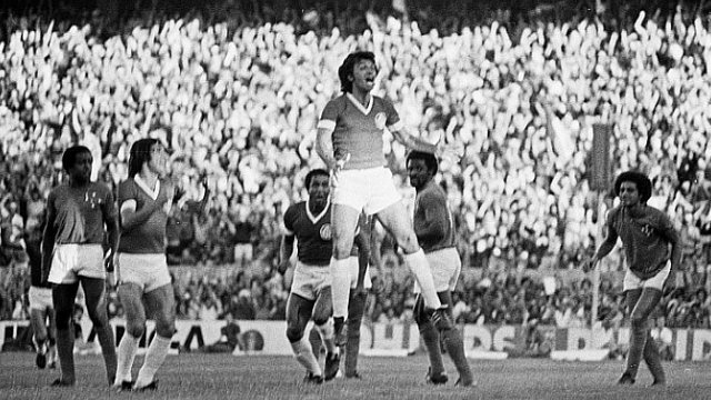 Elías Figueroa recordó el “Gol Iluminado”, que cumplió 40 años