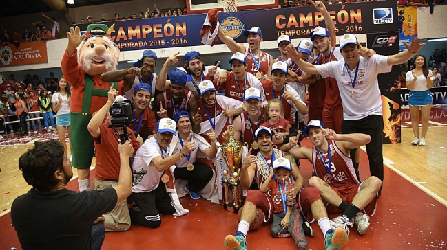 CD Valdivia inició campaña para reclutar mil abonados