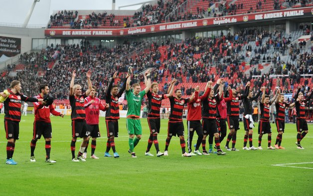 Charles Aránguiz jugó por primera vez un partido completo en Bayer Leverkusen