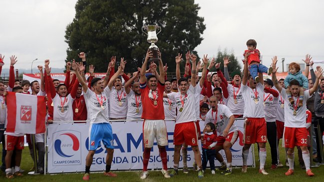 El balance en Valdivia tras el ascenso: Todo se debe al esfuerzo