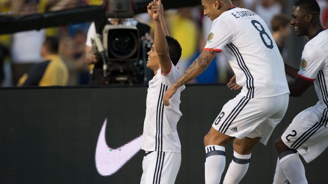 Carlos Bacca abrió la cuenta para Colombia ante Paraguay