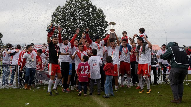 Deportes Valdivia no pagó monto para inscribirse en Primera B