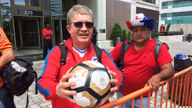 El feliz relato del hincha que se quedó con el balón del penal que desperdició Messi
