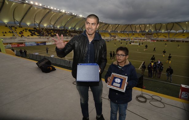 El homenaje a Francisco Silva en el Estadio “Lucio Fariña” de Quillota