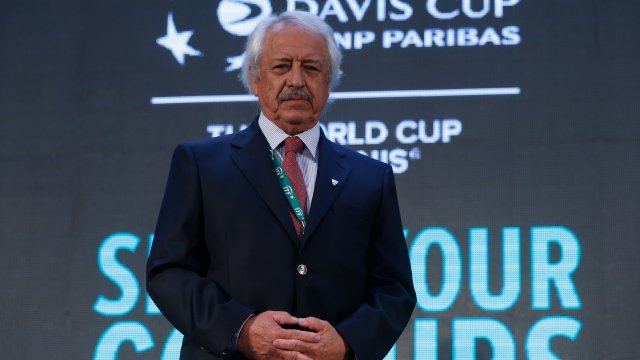 Fiscalía solicitó allanamientos a domicilios de Hinzpeter y otros ex funcionarios de la Federación de Tenis