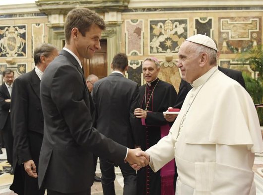 La selección de Alemania visitó al Papa Francisco en el Vaticano