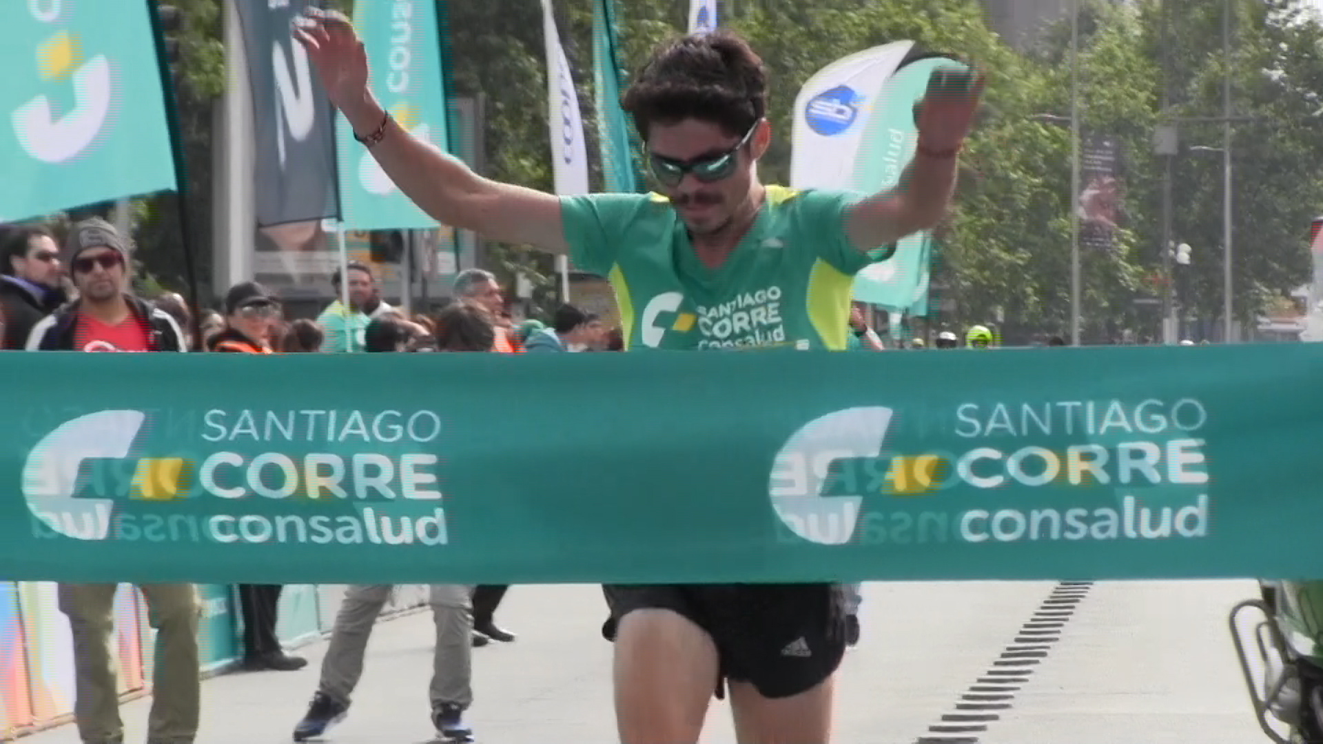 Santiago Corre Consalud congregó a miles de personas en las calles de Santiago