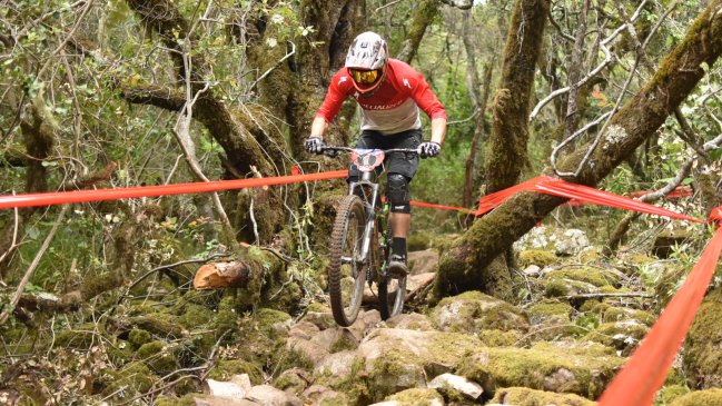 Gustavo Ortiz y José Tomás Noemí celebraron sus títulos de mountainbike nacional